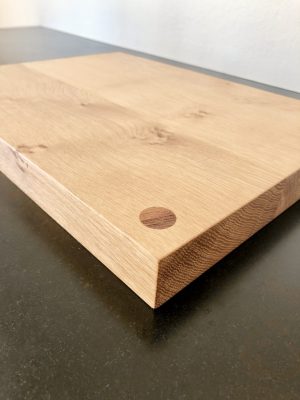 Cutting Board in Oak